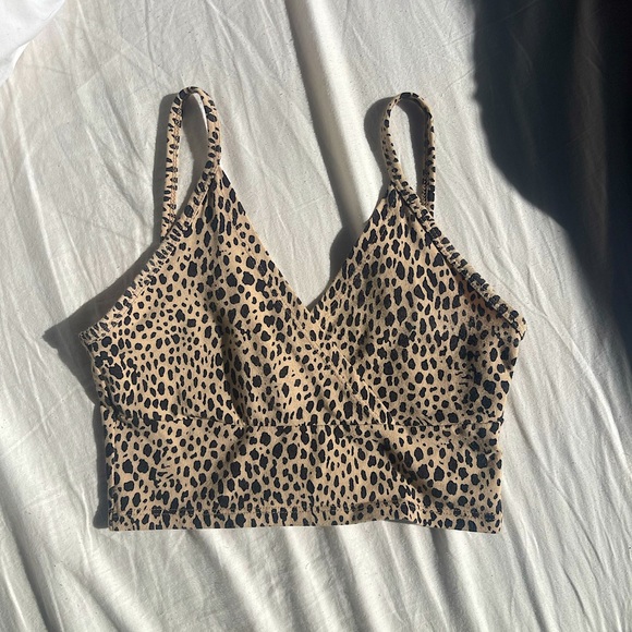 BRANDY MELVILLE Cropped tank top